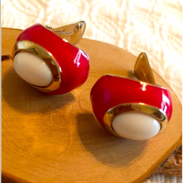 Signed Donald Stannard Red And White Clip Earrings